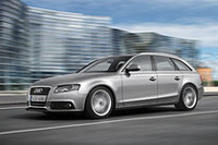 【Movie】新型アウディA4アバントを3分ウォッチの画像