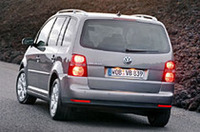 【パリショー2006】「VWトゥーラン」フェイスリフト、新機能追加の画像