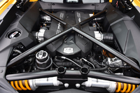 6.5リッターV12ユニットは700psと70.4kgmを発生する。