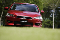 グレードは内外装の違いで、ベーシックな「EXCEED」、上質な「SUPER EXCEED」、スポーティな「SPORTS」の3種類。なお、「SUPER EXCEED」は2007年10月下旬発売予定。（A）