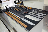 クレイモデラーが使用する工具の数々。