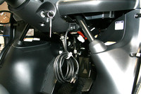 ごく普通の「電源コード」で充電できる。