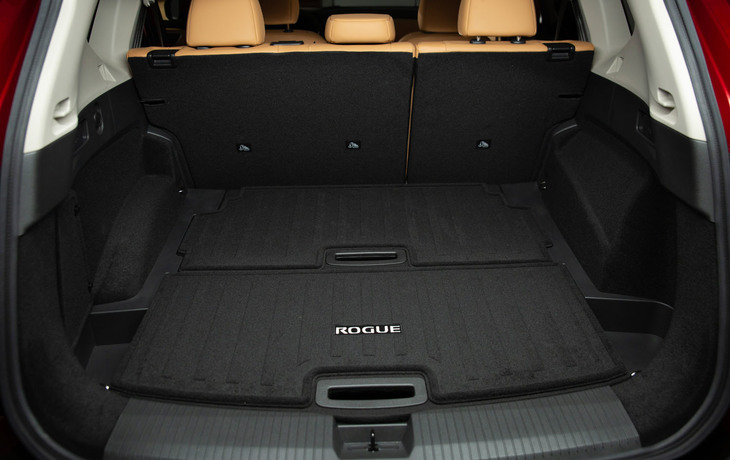 日産ローグ（ラゲッジスペース）