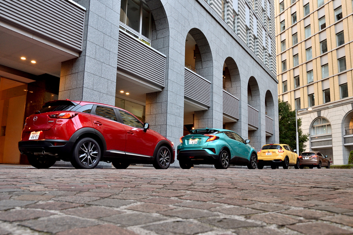 今最も注目が集まるコンパクトSUV4台から“ニッポンのイチオシ”を1台選びます。（photo：小林俊樹）