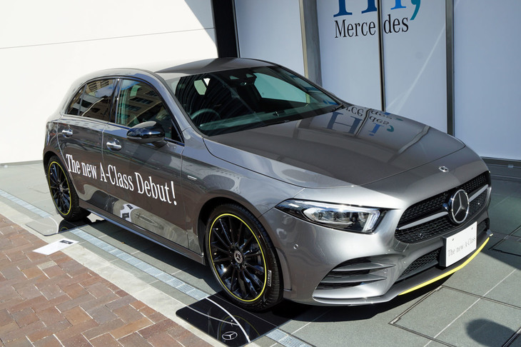 日本では2018年10月18日にお披露目された新型「メルセデス・ベンツAクラス」。写真は導入を記念して設定された限定車の「A180エディション1」。