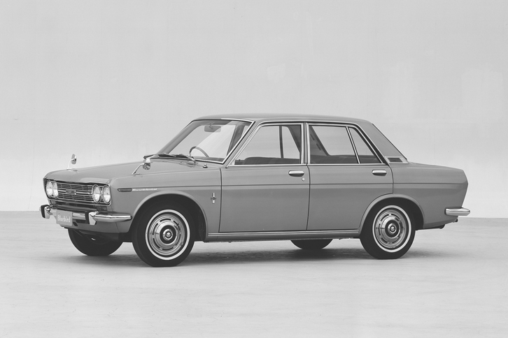 「日産ブルーバード」510型。このデザイン、どこか「iPhone 5」シリーズに通じるものがあると思うのだが、いかがだろうか？