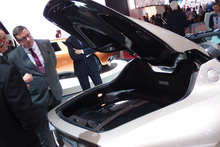 トゥーリング・スーパーレッジェーラ ディスコヴォランテ スパイダー