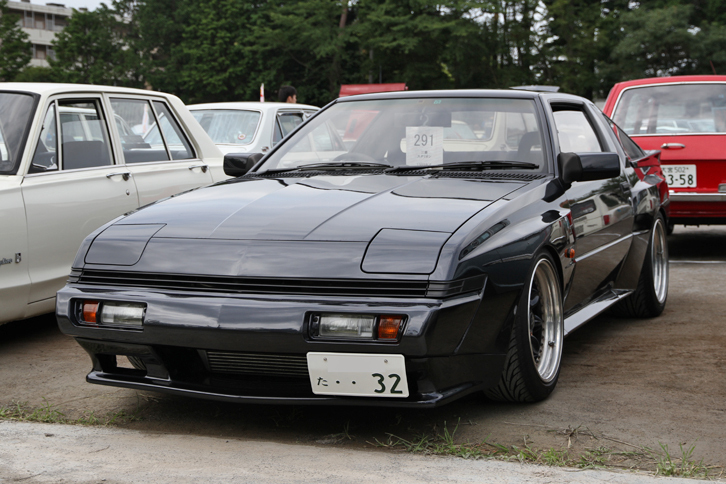 1989年「三菱スタリオン2600GSR-VR」。ブリスターフェンダー付き3ナンバー仕様のボディーに2.6リッター直4ターボエンジンを積んだ、スタリオンの最終発展型。