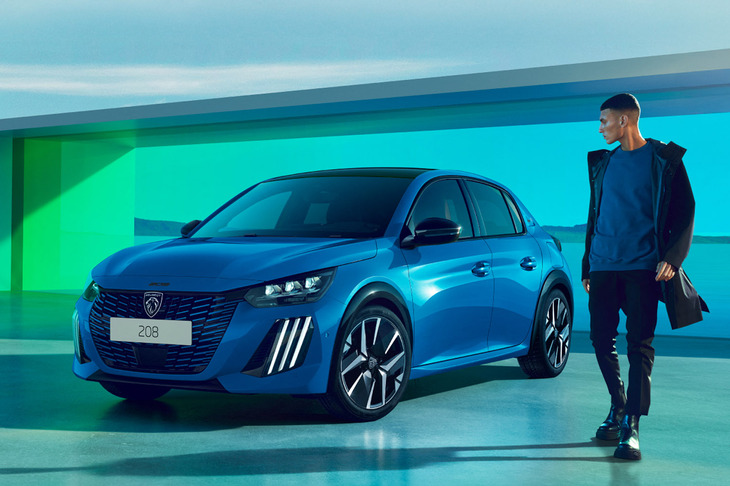 プジョー208 GTハイブリッド