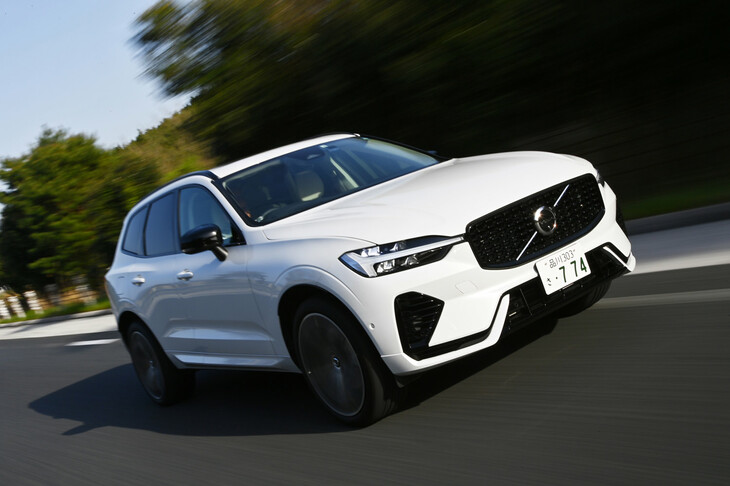 ボルボXC60リチャージ アルティメットT6 AWDプラグインハイブリッド（エクステリア）