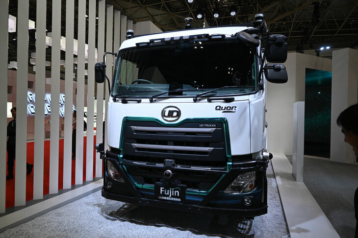 自動運転システムが搭載されたダンプカー「Fujin（風神）」。