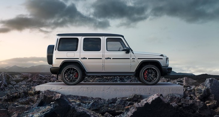 ボディーカラーが「マグノオパリスホワイト」のモデルのみ、ハンドル位置が左右から選べる。