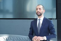 発表会に登壇したランボルギーニ・ジャパンのカントリーマネージャー、フランチェスコ・クレシ氏。