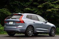 現行型の「ボルボXC60」は2代目にあたるモデルで、国内では2017年10月にデビュー。ディーゼル車の導入は半年後の2018年4月にスタートした。