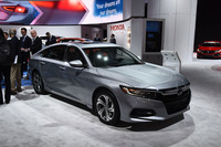 「ホンダ・インサイト」