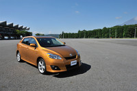 「トヨタ・マトリックス」