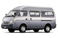 いすゞ「コモ」に10人乗り仕様車が加わるの画像