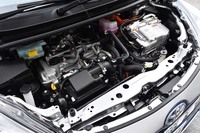 1.5リッター直4エンジン「1NZ-FXE」にモーターを組み合わせた、ハイブリッドユニット。