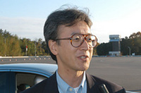 
	商品企画本部 商品企画室の都築邦康CPS
	 