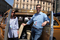 1952年「ランチア・アウレリア」のヴィオッティ製ワゴンと、オーナーのランペルティ夫妻。