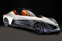 「日産ブレードグライダー」