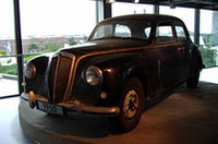 「ランチア・アウレリア」。ボロボロの状態であることは珍しい。