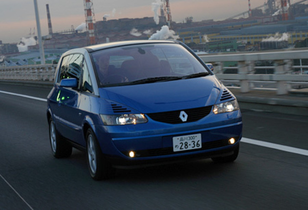 【スペック】全長×全幅×全高＝4660×1835×1630mm/ホイールベース＝2700mm/重量=1790kg/駆動方式＝FF/2.9リッターV6DOHC24バルブ（207ps/6000rpm、29.4kgm/3750rpm）/車両本体価格500万円（テスト車＝同じ）