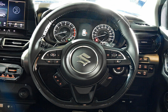 複数種類あり」 Dピラー 右側 の リーンフオースメント コンプリート