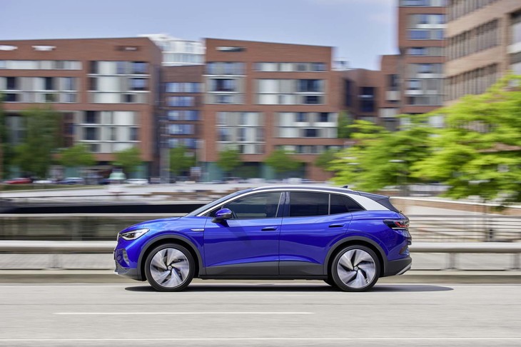 0-100km/h加速のタイムは8.5秒、最高速はリミッターによって160km/hに設定されている（欧州仕様車）。