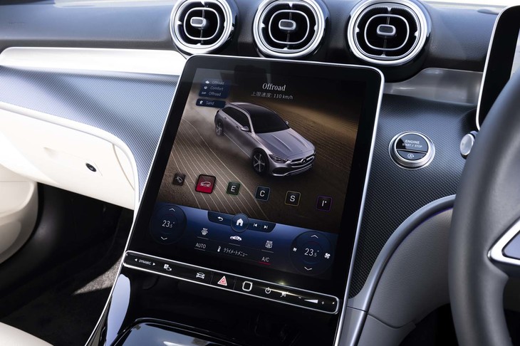 ドライブモードは「オールテレイン」専用の「オフロード」「オフロード＋」を含めた全6種類が用意される。