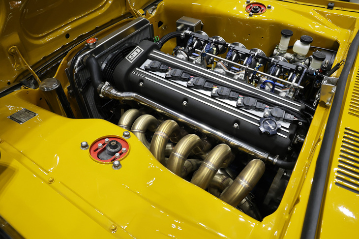 こちらは1970年代からL型用ツインカム4バルブヘッドを開発しているOS技研の「L28TC24–B1Z」を搭載したハコスカ。