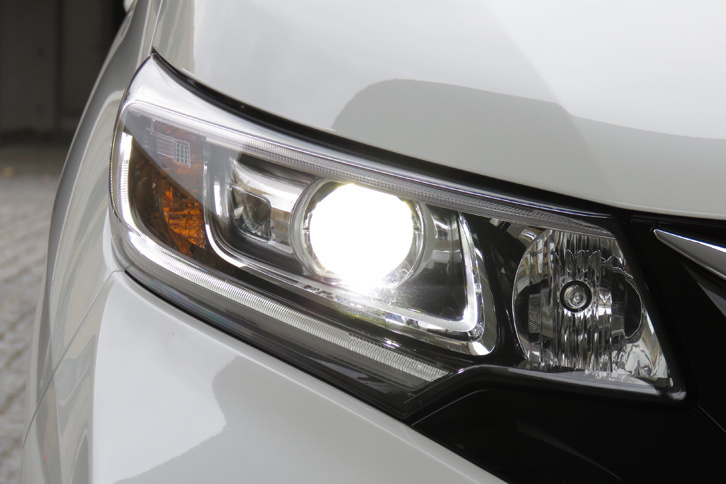 ホンダ・フリード モデューロX Honda SENSING（6人乗り）