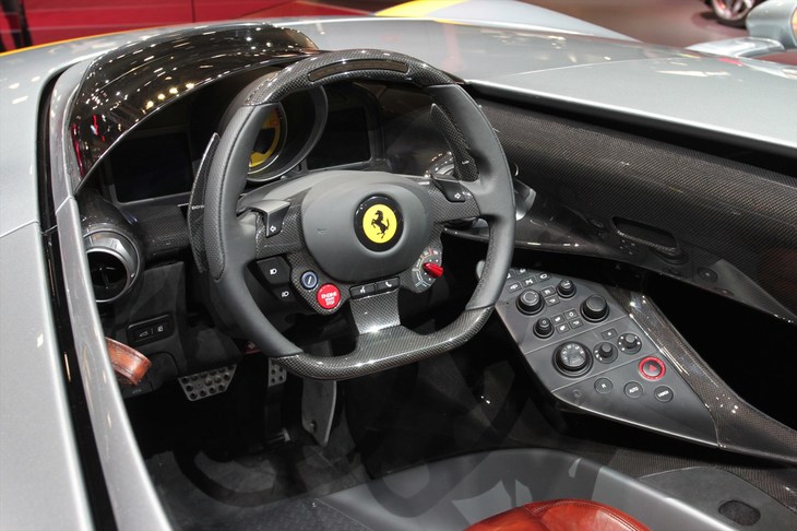 フェラーリ・モンツァSP1（コックピット周辺部）