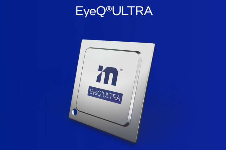 「CES 2022」で発表されたモービルアイの新型SoC「EyeQ ULTRA」。演算能力は176TOPSで、“レベル4”の自動運転システムなどへの採用を想定している。