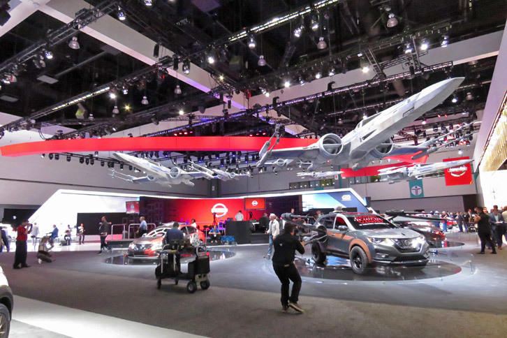 ロサンゼルスモーターショー2017の日産ブースの様子。