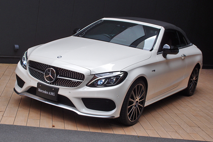 「メルセデス・ベンツCクラス カブリオレ 」（写真は「C180 カブリオレ スポーツ」）