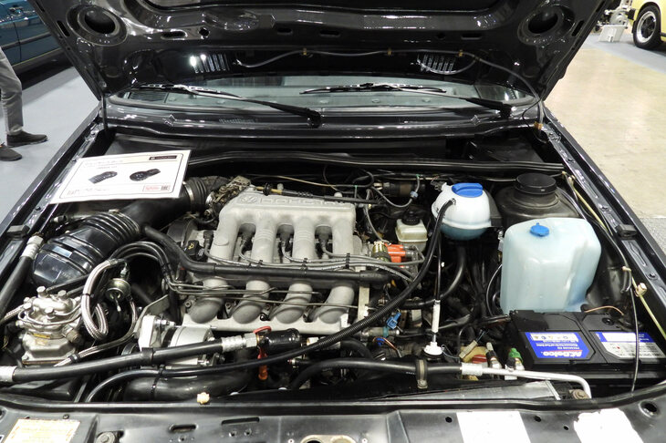 フォルクスワーゲン・ゴルフGTI-16 v（1990年）