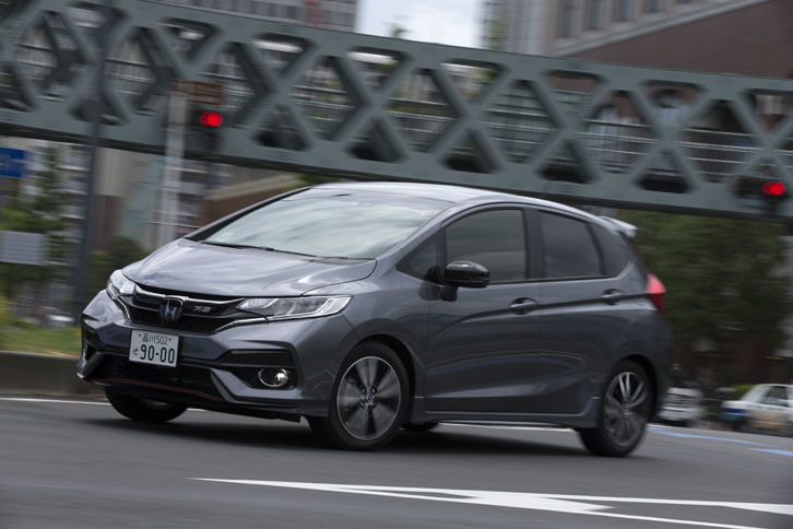 最後にテストした「フィットRS Honda SENSING」。ラインナップのなかで最もスポーティーなイメージの持ち主だ。