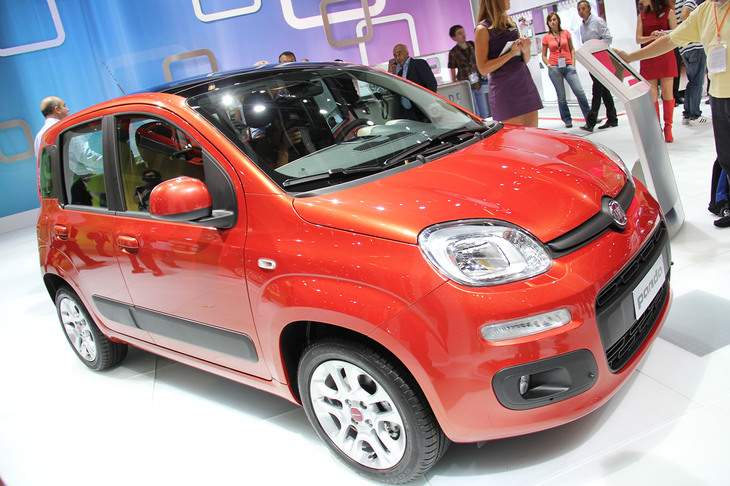 2011年9月のフランクフルトモーターショーで現行の3代目「パンダ」がデビューしたときのシーン。当時のセルジオ・マルキオンネ社長は、あえてイタリアではなく、ライバルが並み居るドイツで発表した。