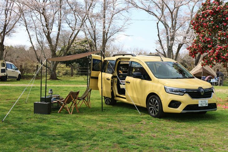 ルノー・ジャポンの展示エリアでは、モノグレード化された最新型の「カングー」を展示。キャンプ用品を組み合わせることで、「カングー×キャンプ」の世界を表現していた。