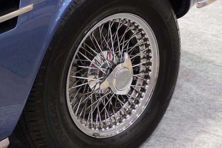 アストンマーティンDBSヴァンテージ（1969年）／オートダイレクト