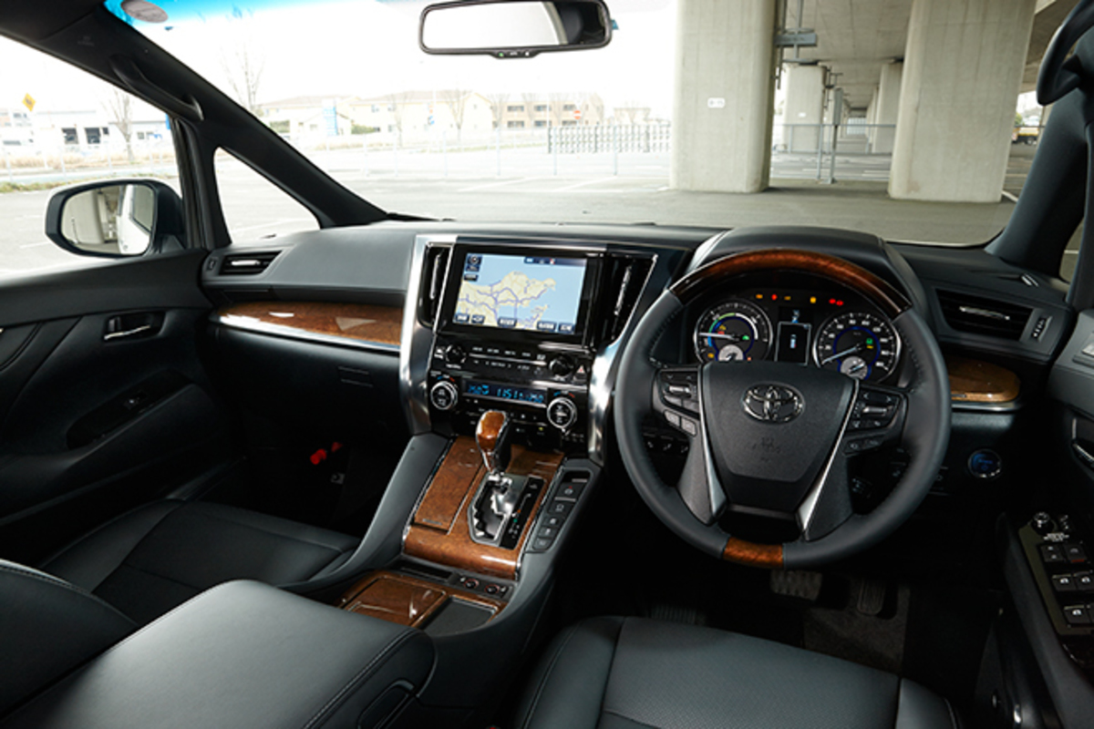 トヨタ ヴェルファイア ハイブリッド エグゼクティブラウンジ 4wd Cvt 試乗記 日本の景気も引っ張って Webcg