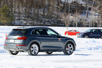 2017年10月に発売されたばかりの新型「Q5」もテストできた。写真は上級モデルの「SQ5」。