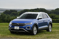 2022年7月に上陸した「フォルクスワーゲンTロック」のマイナーチェンジモデル。今回は人気のディーゼルエンジンを搭載する「TDIスタイル」に試乗した。車両本体価格は439万3000円。