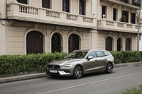 ボルボV60 T6 AWDインスクリプション（4WD/8AT）【海外試乗記】の画像