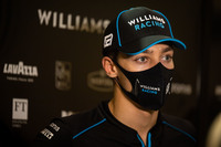 前戦サキールGPでは、欠場のハミルトンの代役を務め、予選2位から堂々トップを快走、チームのタイヤ交換ミスとパンクで夢の初優勝を逃したジョージ・ラッセル（写真）。最下位チーム、ウィリアムズに戻っての最終戦は、16番グリッドから15位完走と厳しいものとなったが、1週間前に披露した高いポテンシャルは、後々のキャリアにいい影響を与えるはずである。（Photo＝Williams）