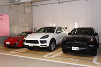 同じく写真左から「911カレラGTS」「カイエン」「マカンS」。