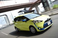 トヨタ・シエンタX 7人乗り（FF/CVT）／シエンタ ハイブリッドG 6人乗り（FF/CVT）【試乗記】の画像