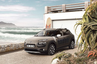 「シトロエンC4カクタス リップカール」