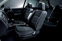 「C」のテーラードブラック内装